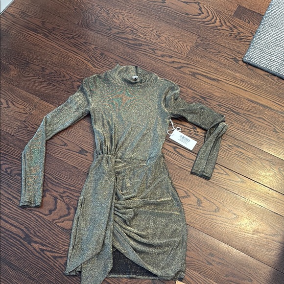 Dresses & Skirts - Metallic Gold Long Sleeve Dress